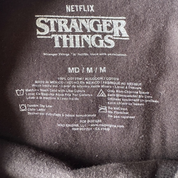 Stranger Things Netflix Hellfire‎ Club Men's Graphic T-Shirt Black Medium TV - Picture 7 of 11